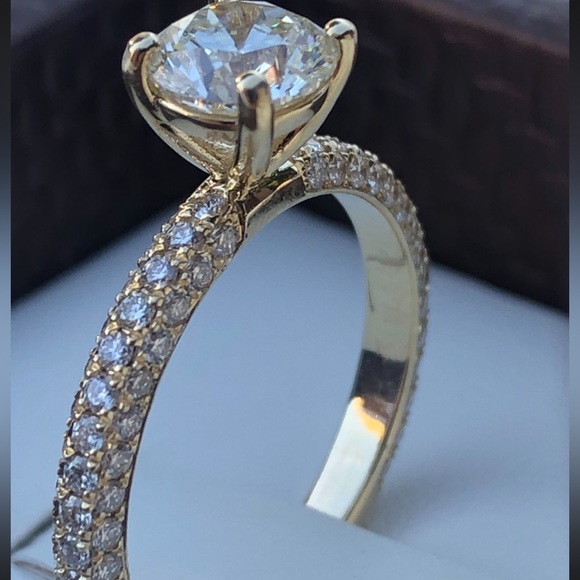 Diamond Engagement Ring